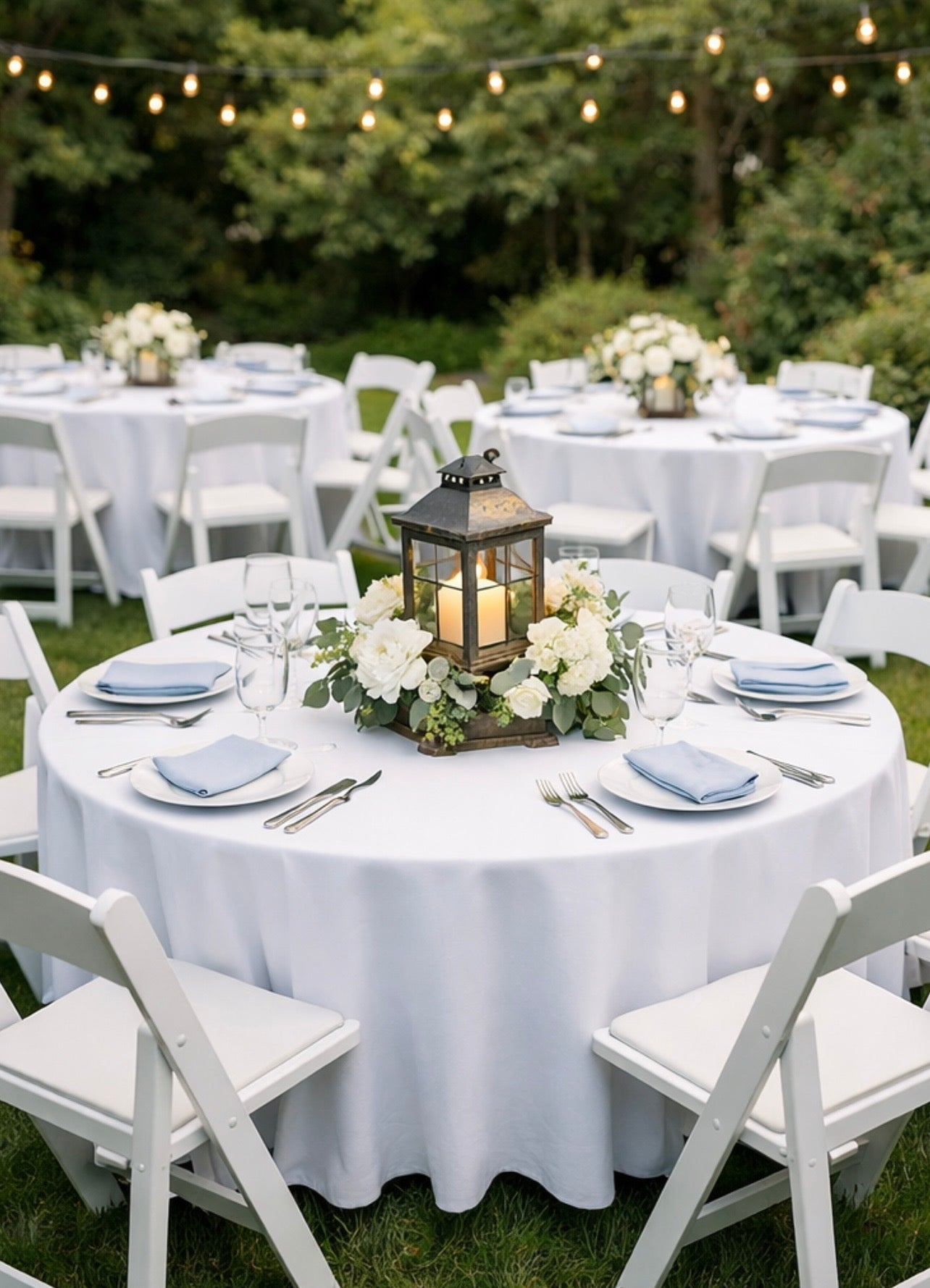 60” Round Banquet Table + Chairs